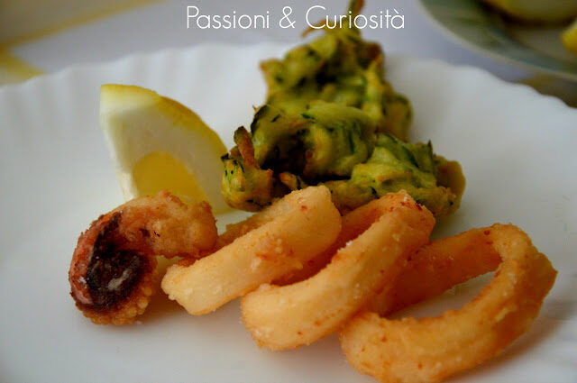 ANELLI DI CALAMARI FRITTI