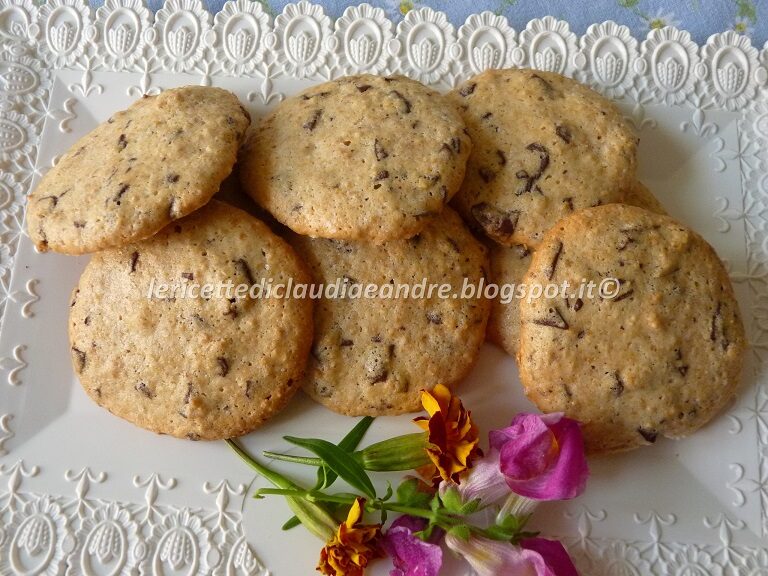 Biscotti con arachidi e cioccolato senza glutine