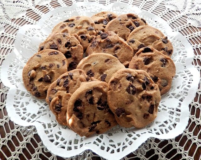 Biscotti con gocce di cioccolato