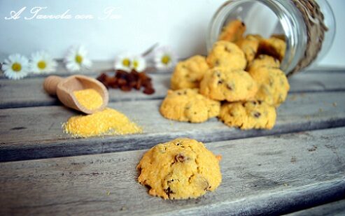 Biscotti Gialletti con farina di mais uvetta e pinoli SENZA GLUTINE