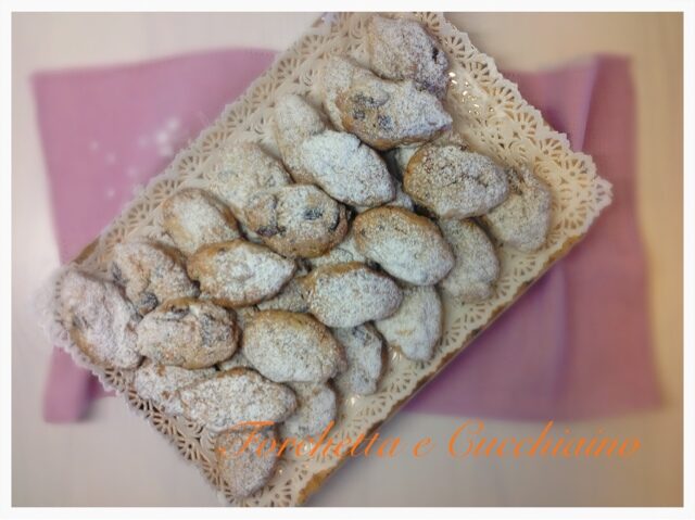 Biscottini veloci con marsala uvetta e pinoli