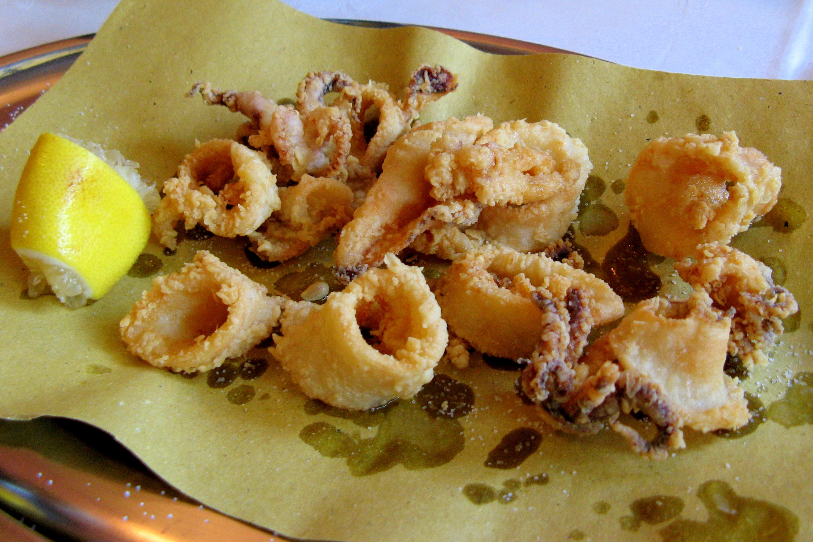Calamari fritti in pastella