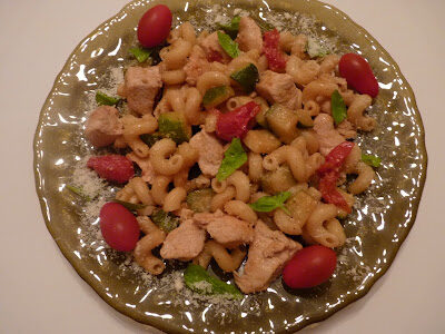 CAVATAPPI CON PETTO E ZUCCHINE