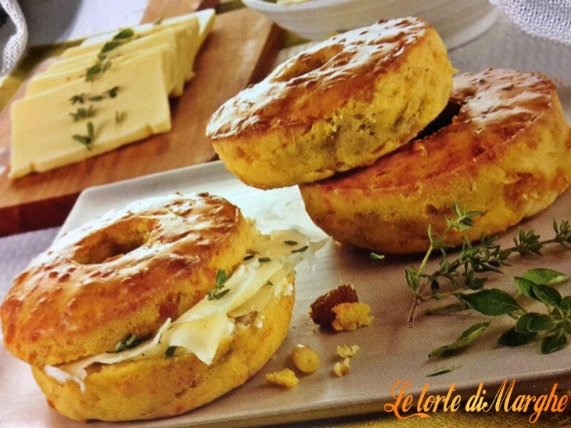 Ciambelline al burro con emmental