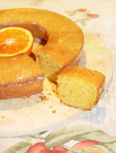 Ciambellone (gluten free) di Riso, profumato all’Arancia