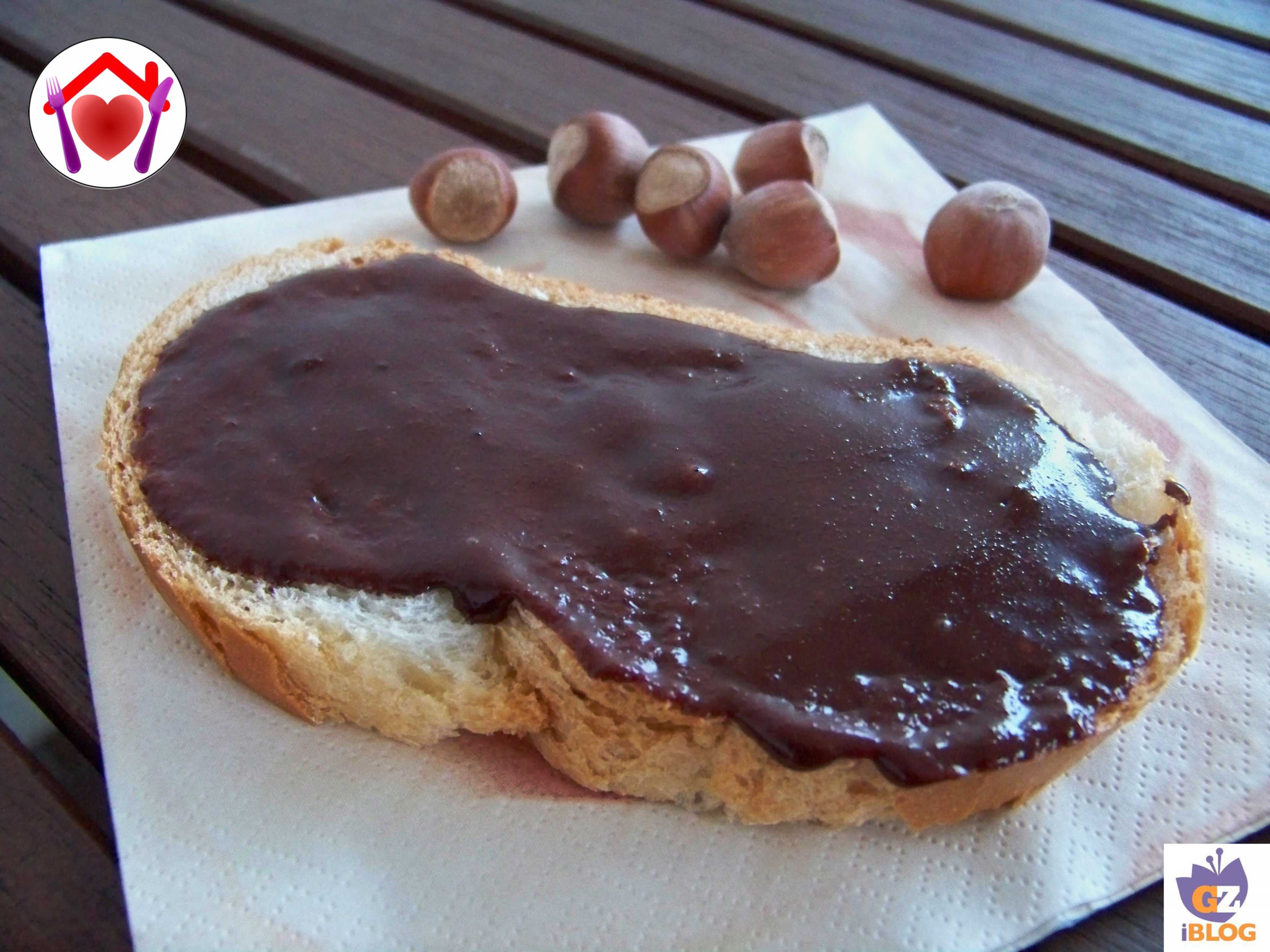 Crema di nocciole Home Made