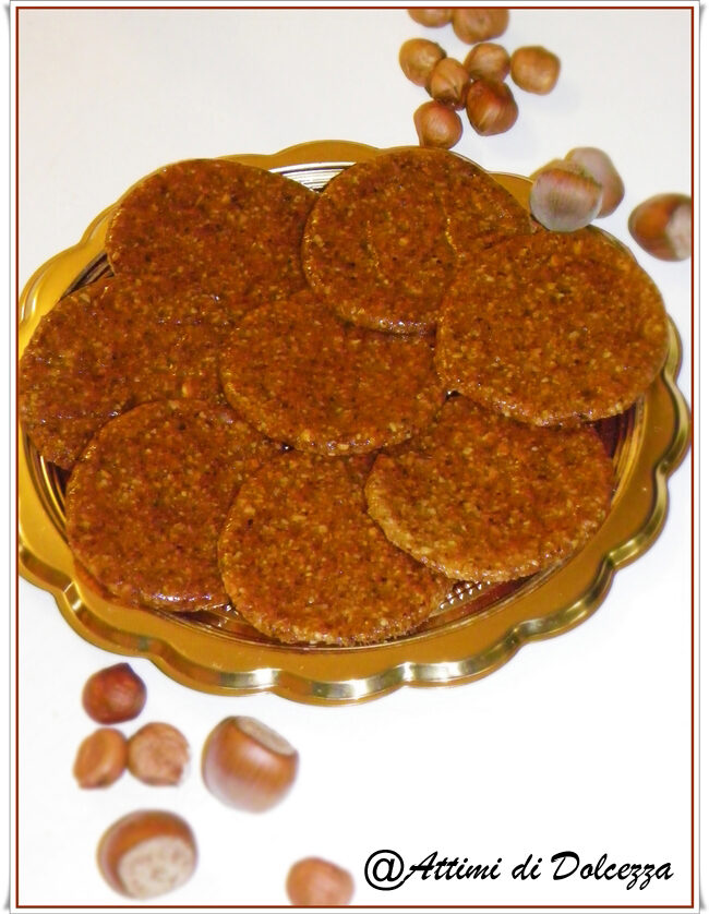 CROCCANTINI ALLE NOCCIOLE
