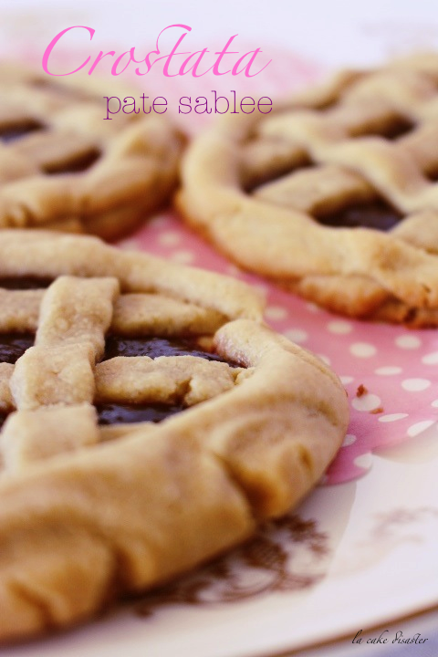 Crostata pate sablee con confettura di prugne