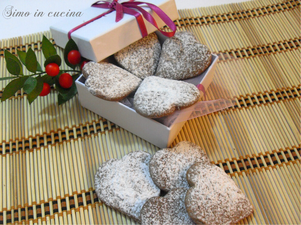 cuori di biscotti a l cioccolato