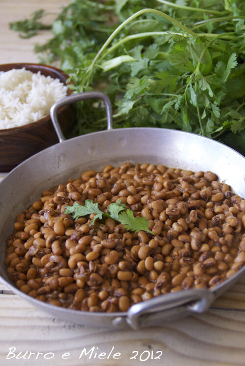 Curry vegetariano di fagioli con l’occhio
