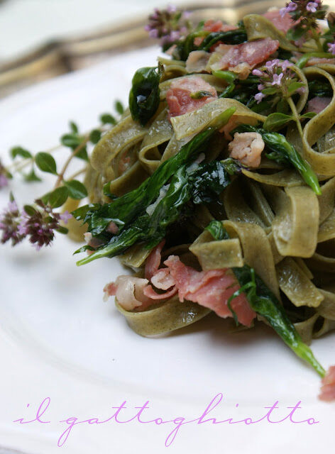 Fettuccine all’ortica ai profumi del campo