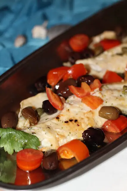 FILETTI DI ORATA CON OLIVE TAGGIASCHE E POMODORINI