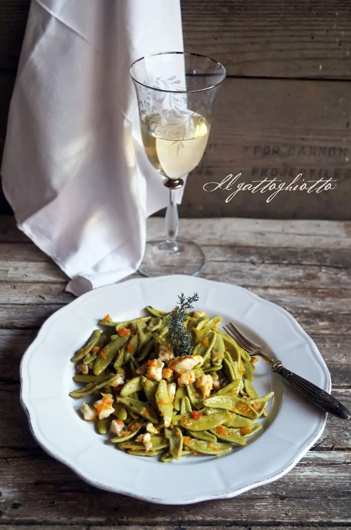 Foglie di ulivo con ragù bianco di orata