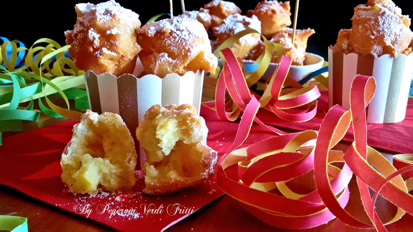 Frittelle di carnevale con le mele