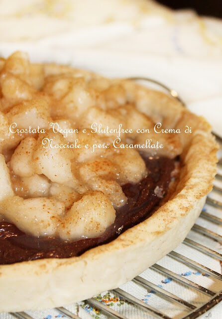 Frolla senza glutine n°2 e Crostata Vegan con Crema di Nocciole e Pere Caramellate (e il mio Cooking Show)