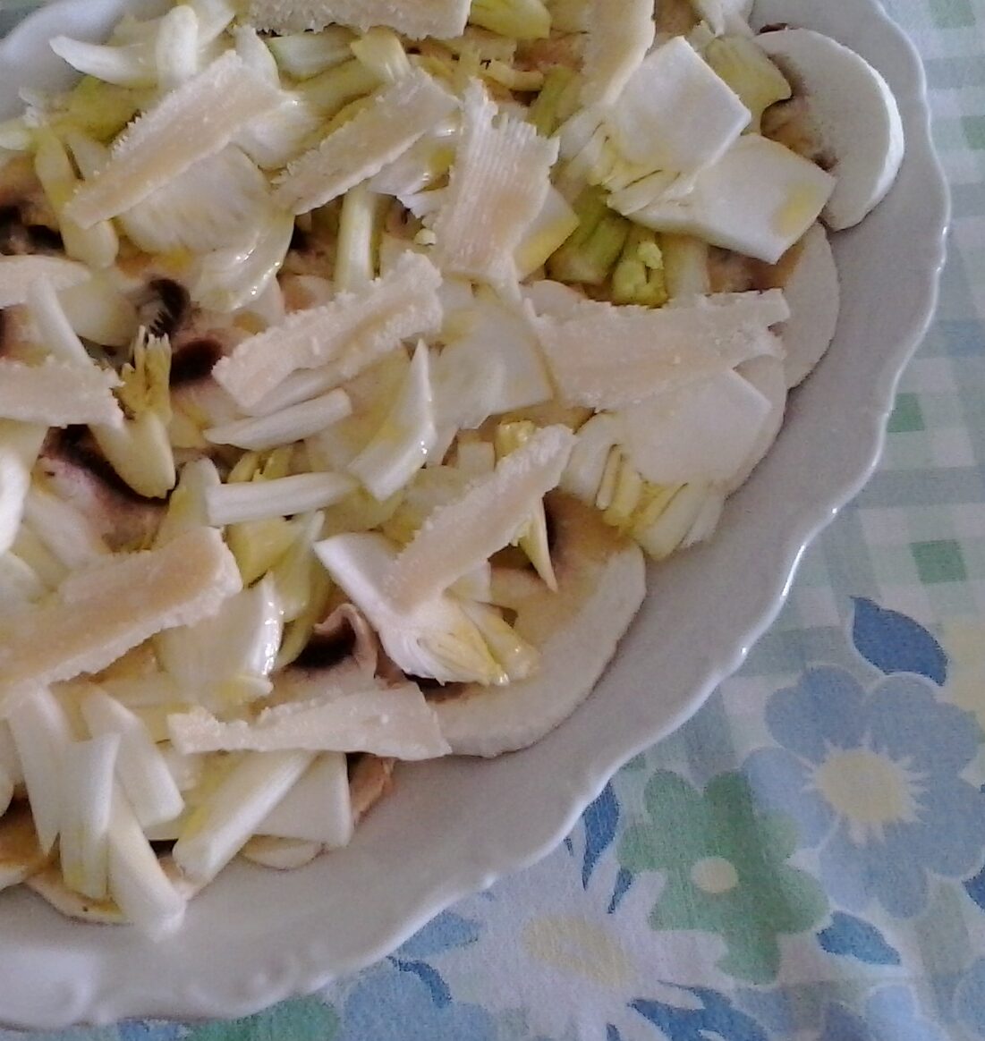 Insalata di funghi champignon