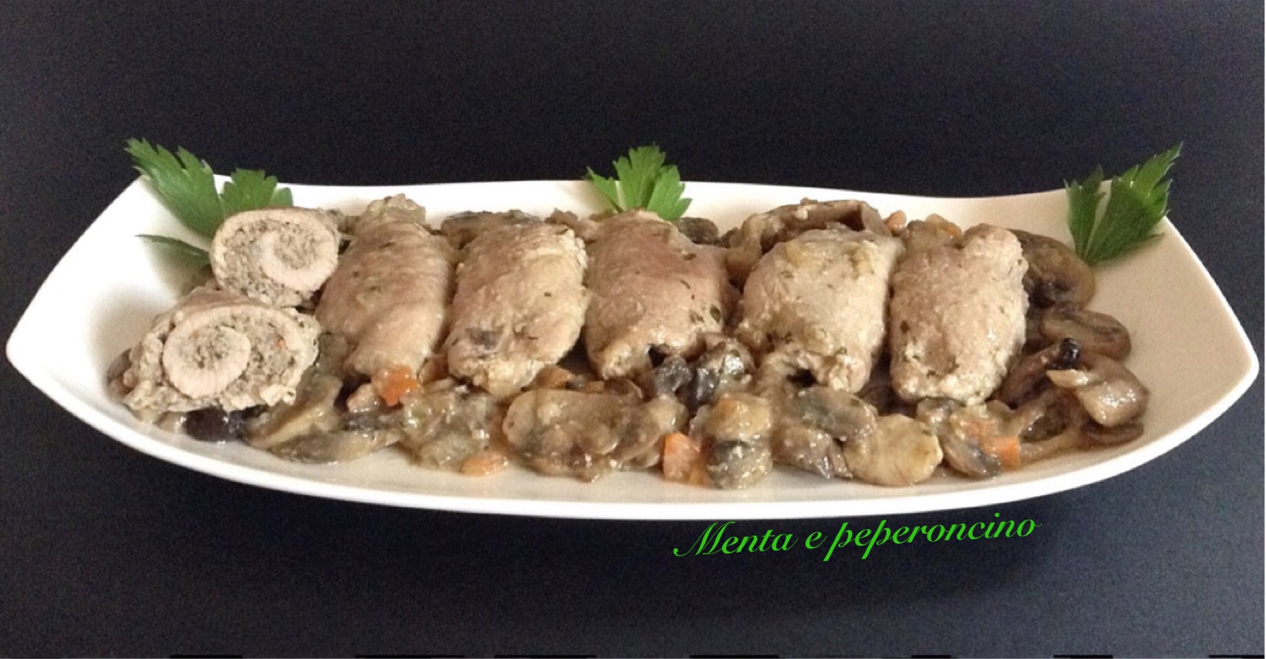 Involtini di vitello con funghi misti