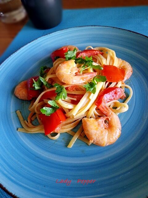 Linguine con code di gamberone