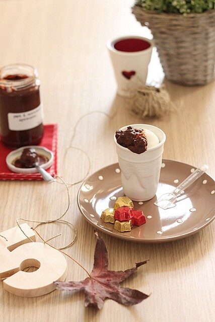 Marmellata speziata di pere e cioccolato