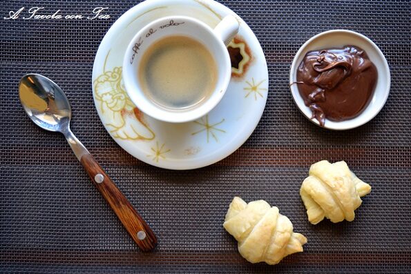 Mini Croissant alla Crema di Nocciole