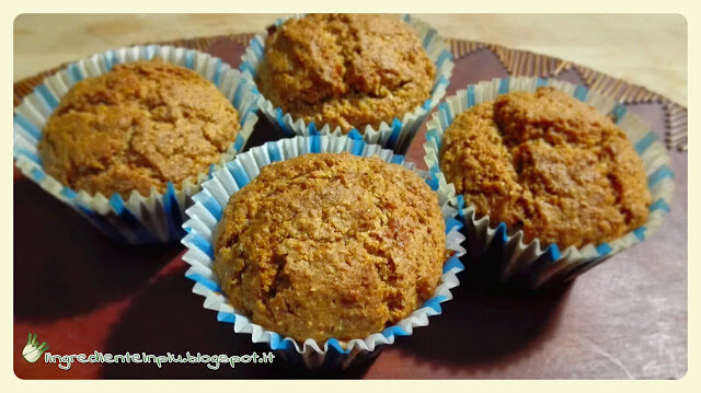 Muffins integrali al cocco con cuore di marmellata e nomination Cucina Vegetariana Award
