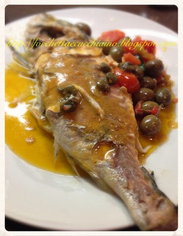 Orata alla vernaccia con olive capperi e pomodori datterini