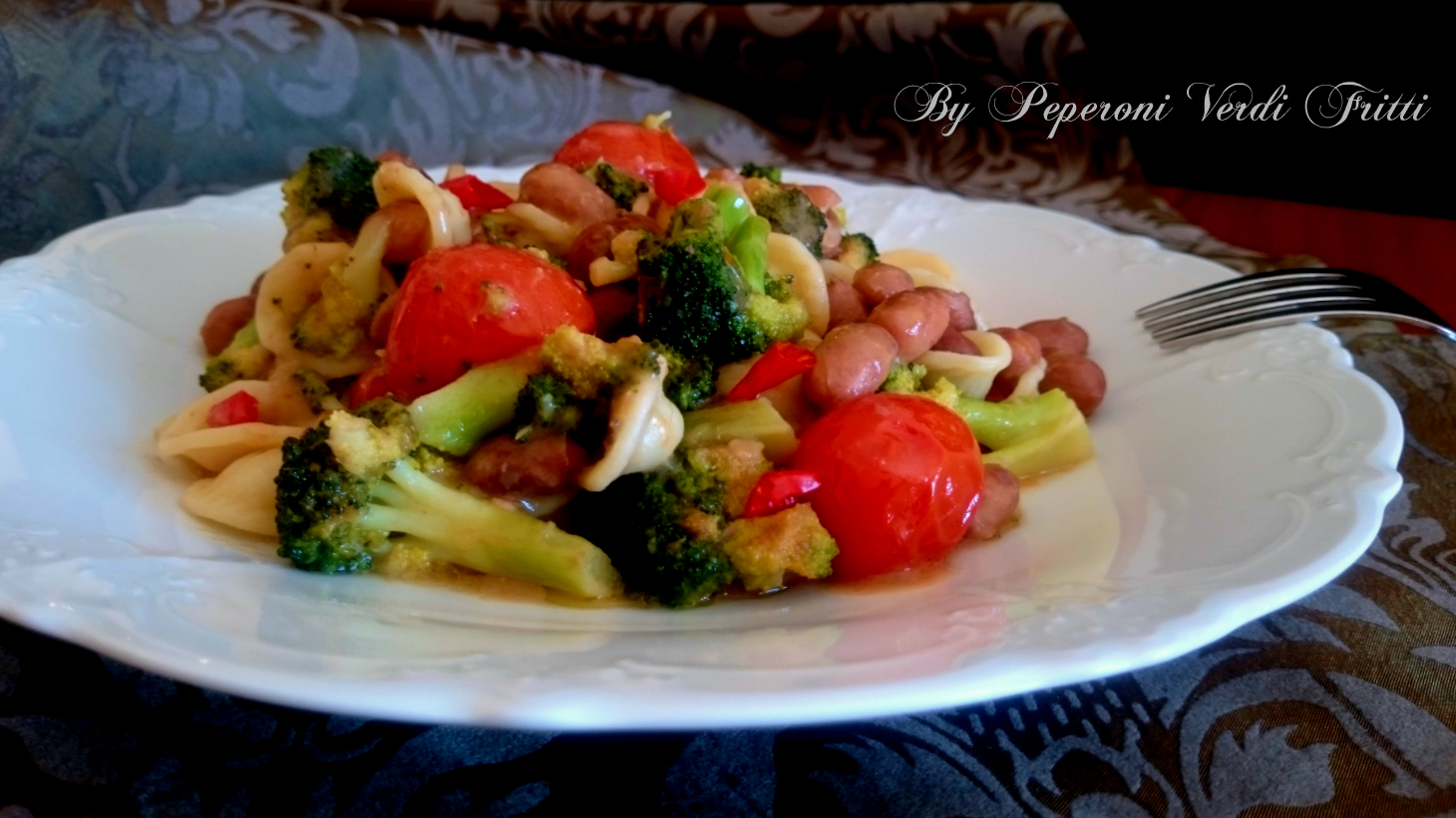 Orecchiette con broccoli e fagioli