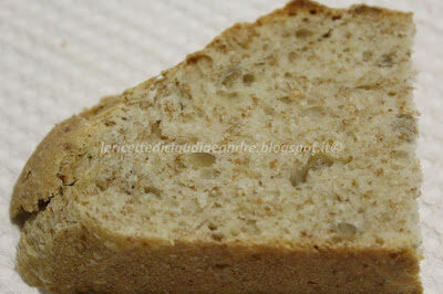 Pagnotta con crusca, semi di girasole e lievito madre