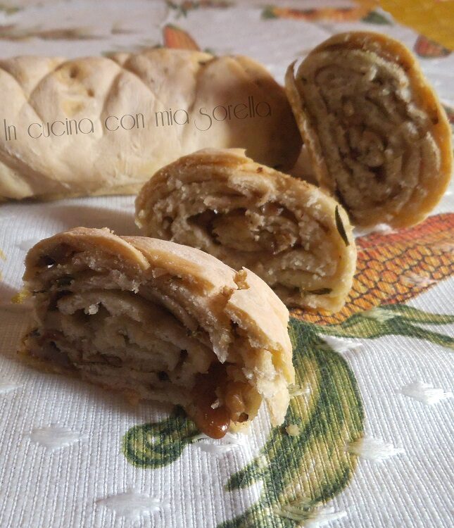 Pane alle noci e rosmarino