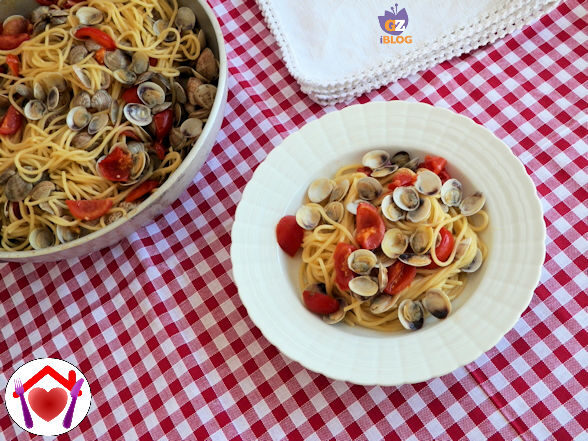 Pasta alle vongole e pomodorini
