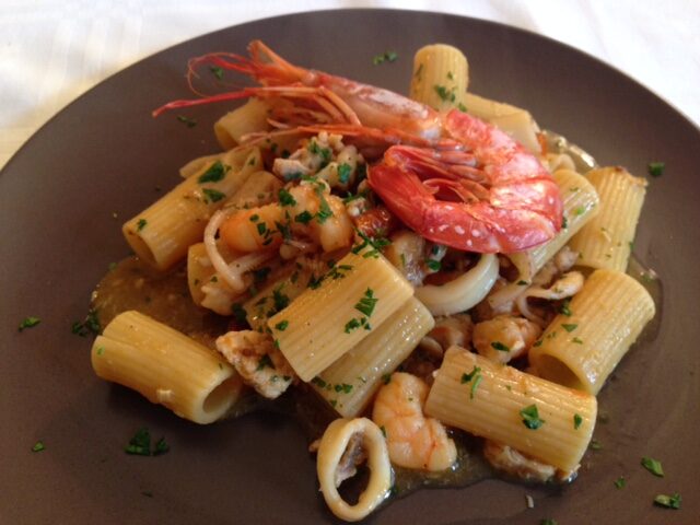 Pasta risottata al sugo di pesce