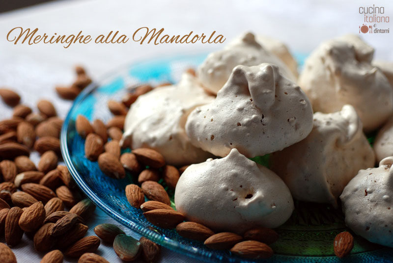 Pasticcini di Meringhe alle Mandorle