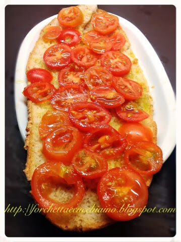 Pistoccu con i pomodorini ovvero la bruschetta sarda