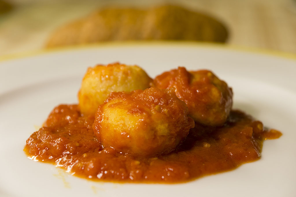 Polpette di pesce: in umido o al forno?
