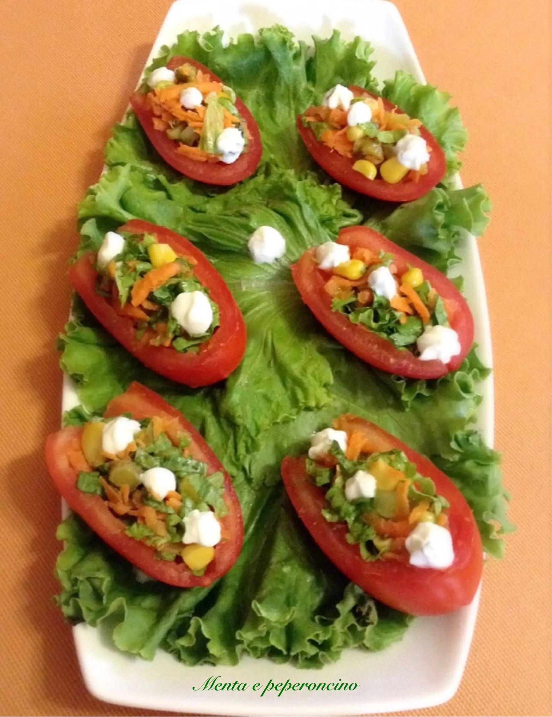Pomodori ripieni di insalata