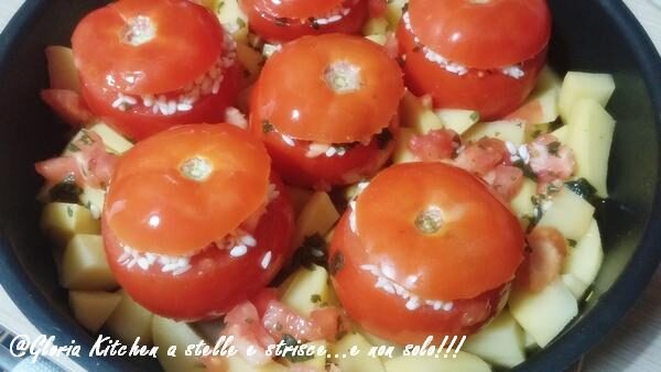 Pomodori Ripieni di Riso alla Romana di Gloria KitchenUSA