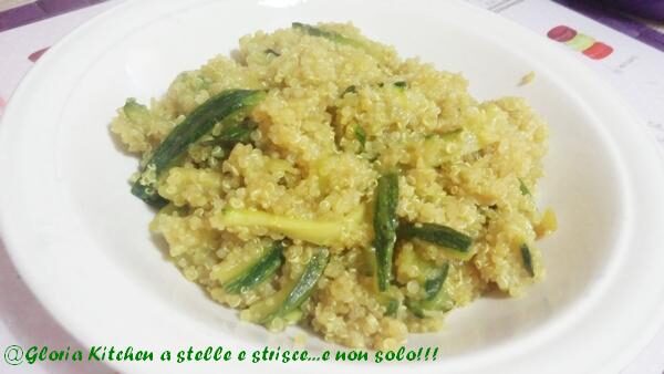 Quinoa con Zucchine e Curcuma di Gloria KitchenUSA