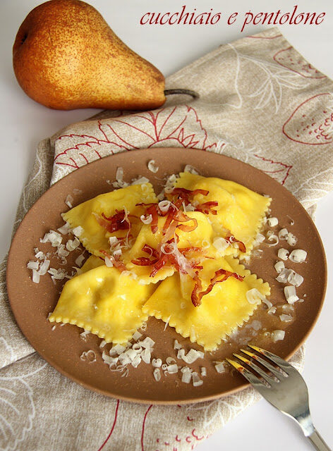 ravioli di pere con speck per Quanti modi di fare e rifare