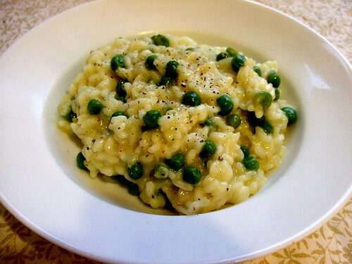 Risotto con piselli e zafferano