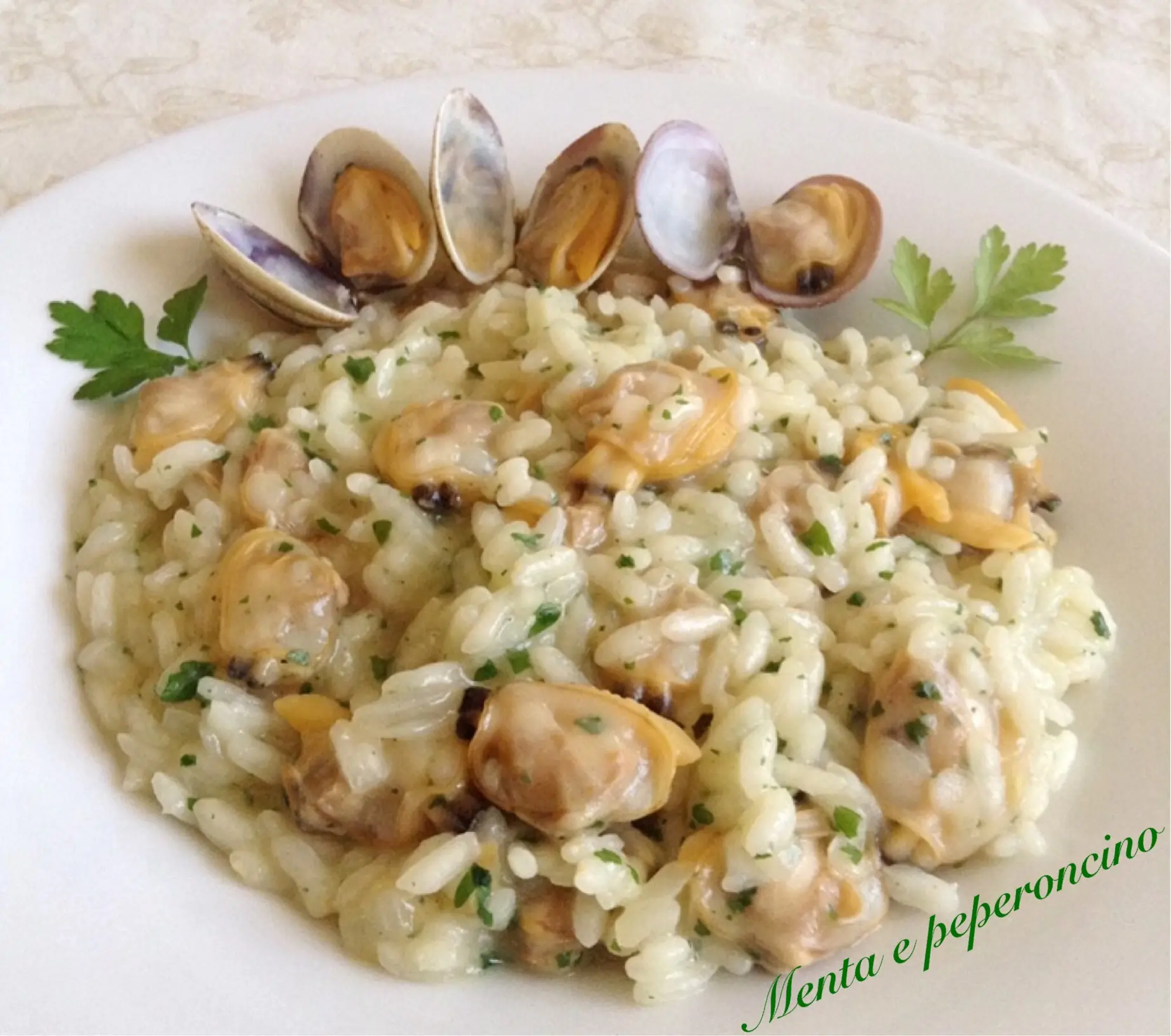 Risotto con vongole e peperoncino