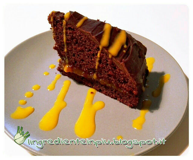Sachertorte con crema alla vaniglia e zafferano