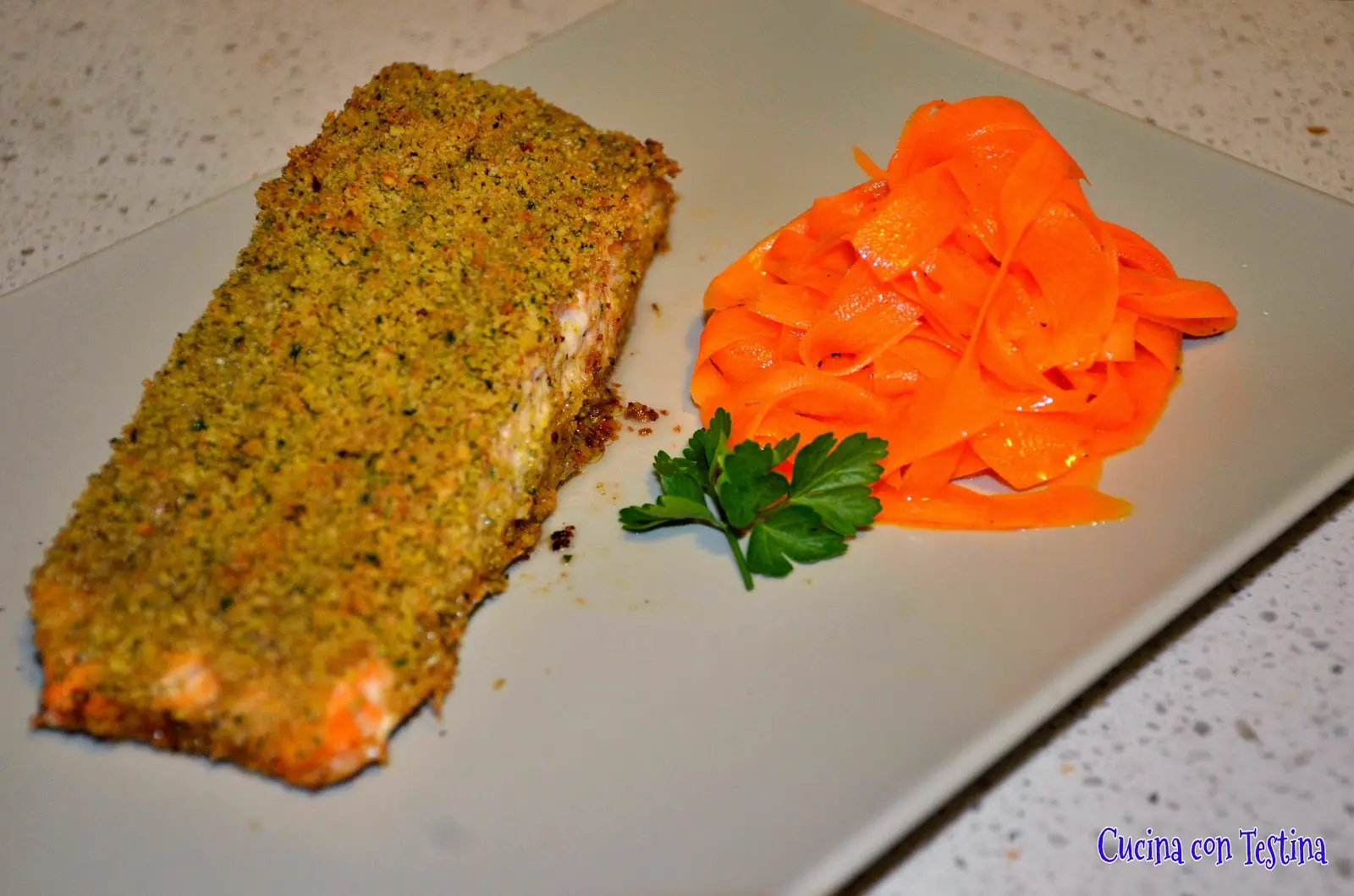 SALMONE IN CROSTA DI PISTACCHIO