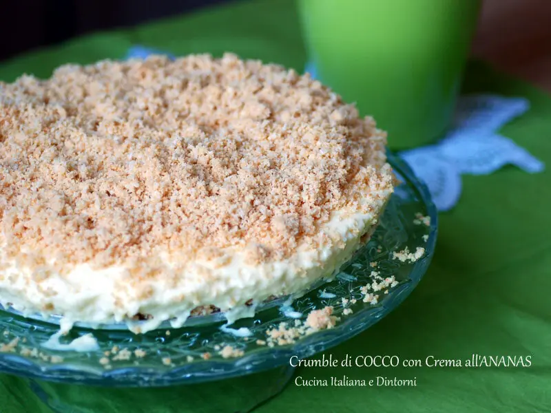 Sbriciolata di cocco con crema all’ananas, senza cottura