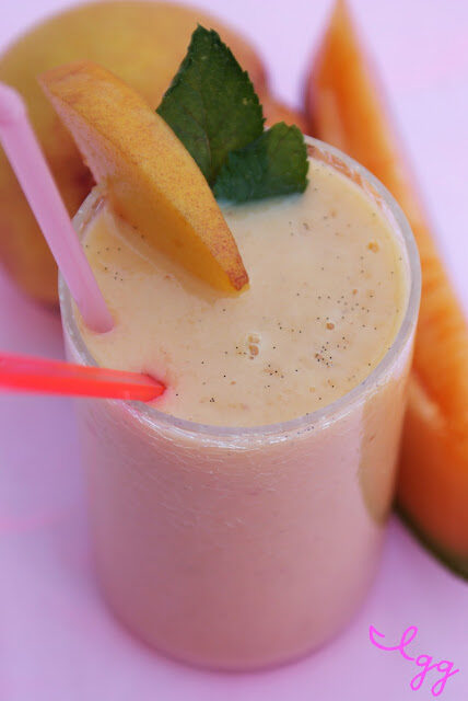 Smoothie melone pesche e vaniglia