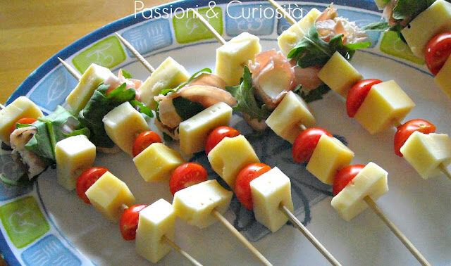 SPIEDINI DI FORMAGGIO