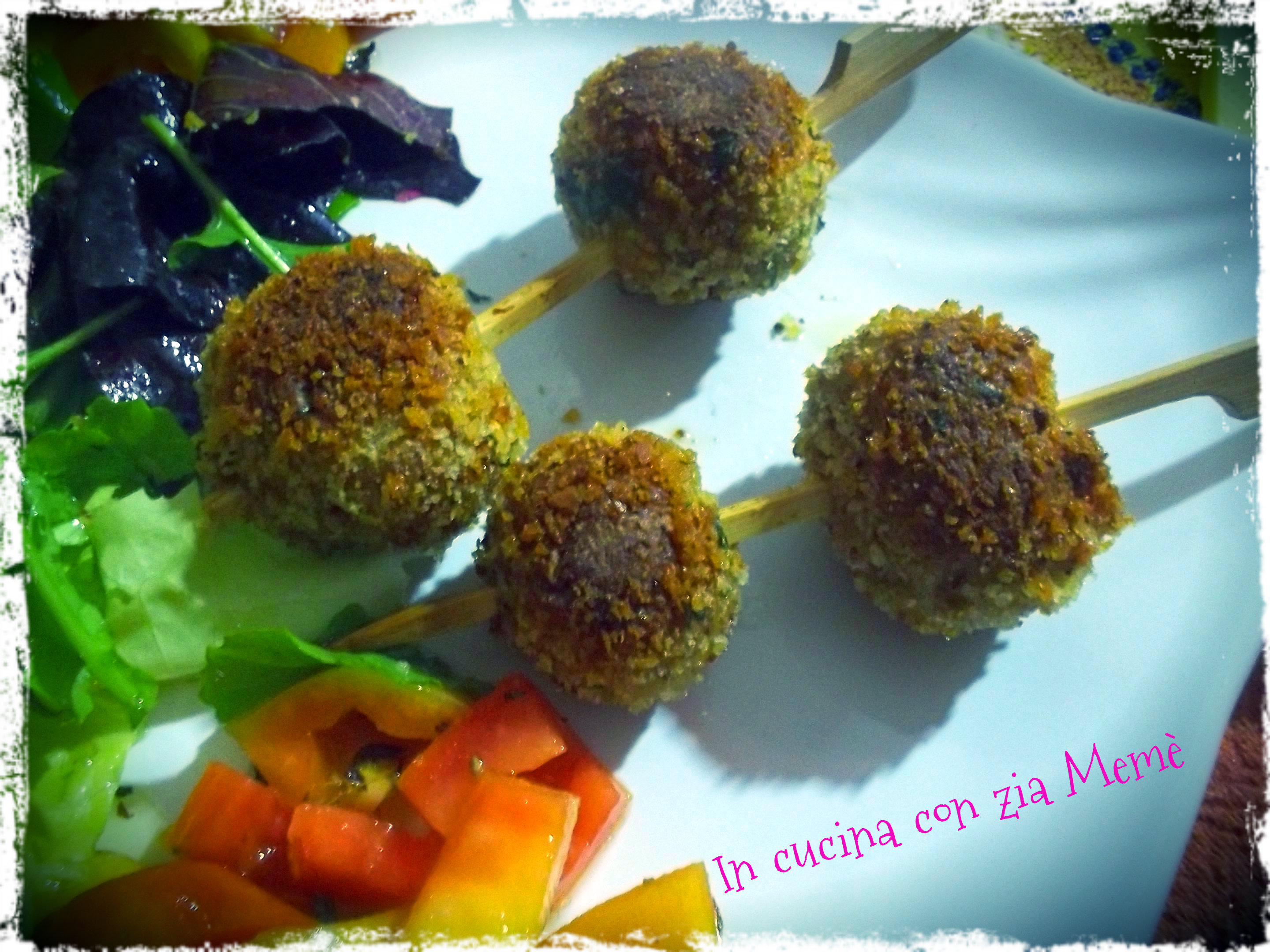 Spiedini di polpette al curry