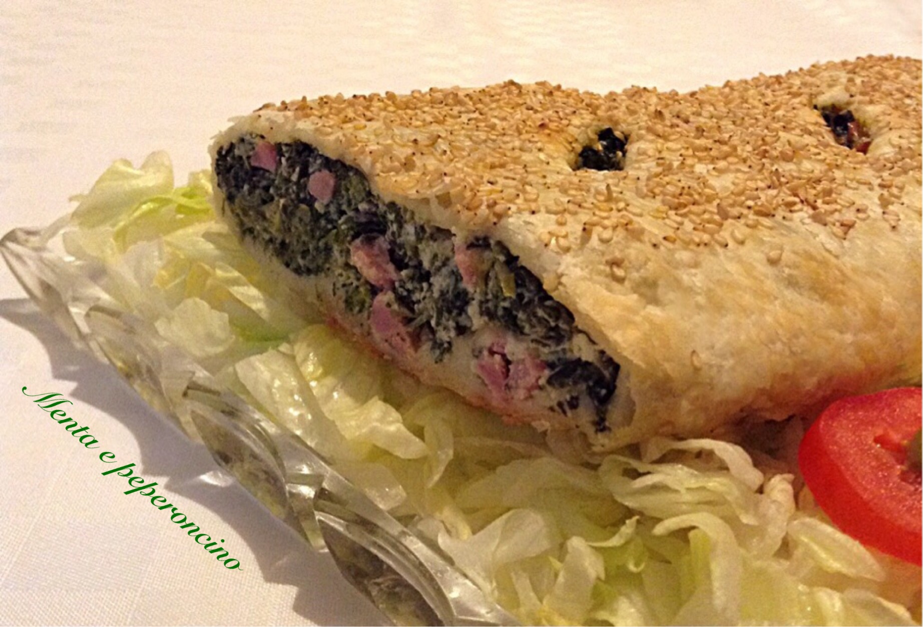 Strudel con spinaci prosciutto e formaggi