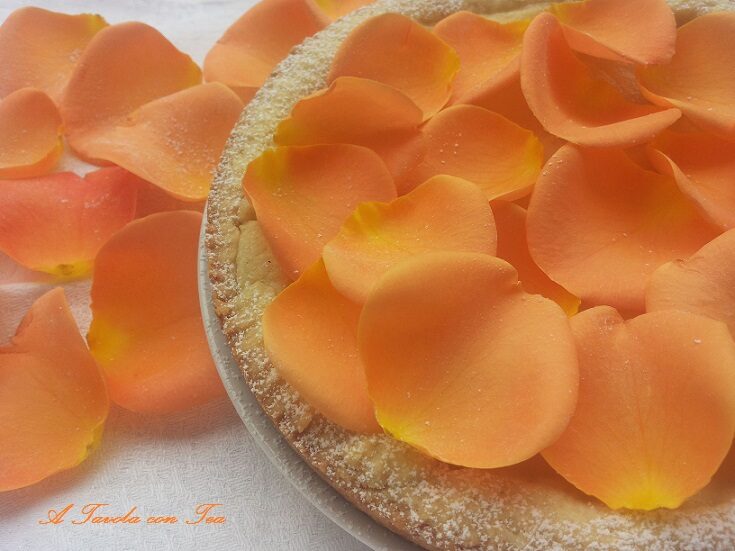 Torta con Petali di Rose