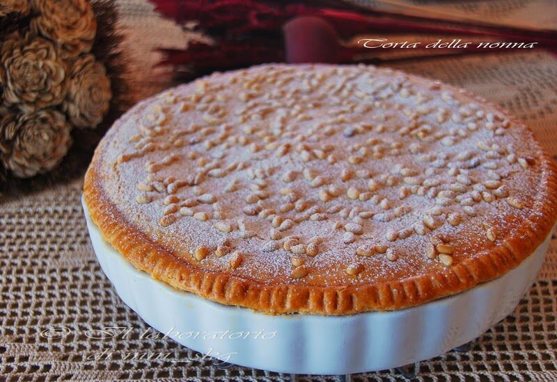 TORTA DELLA NONNA
