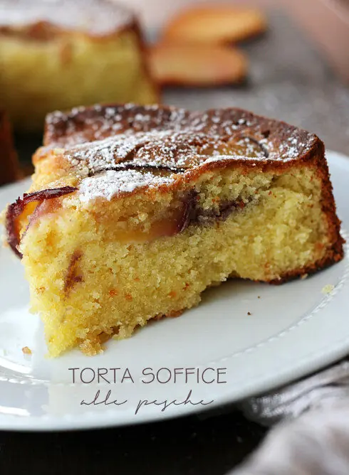 Torta soffice alle pesche